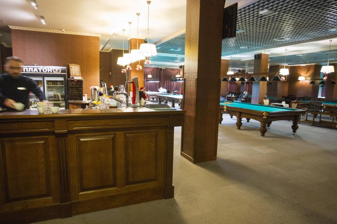 Navit Apartments With Breakfast, Near The Railway Station, The City Center And The Park Kiev Extérieur photo